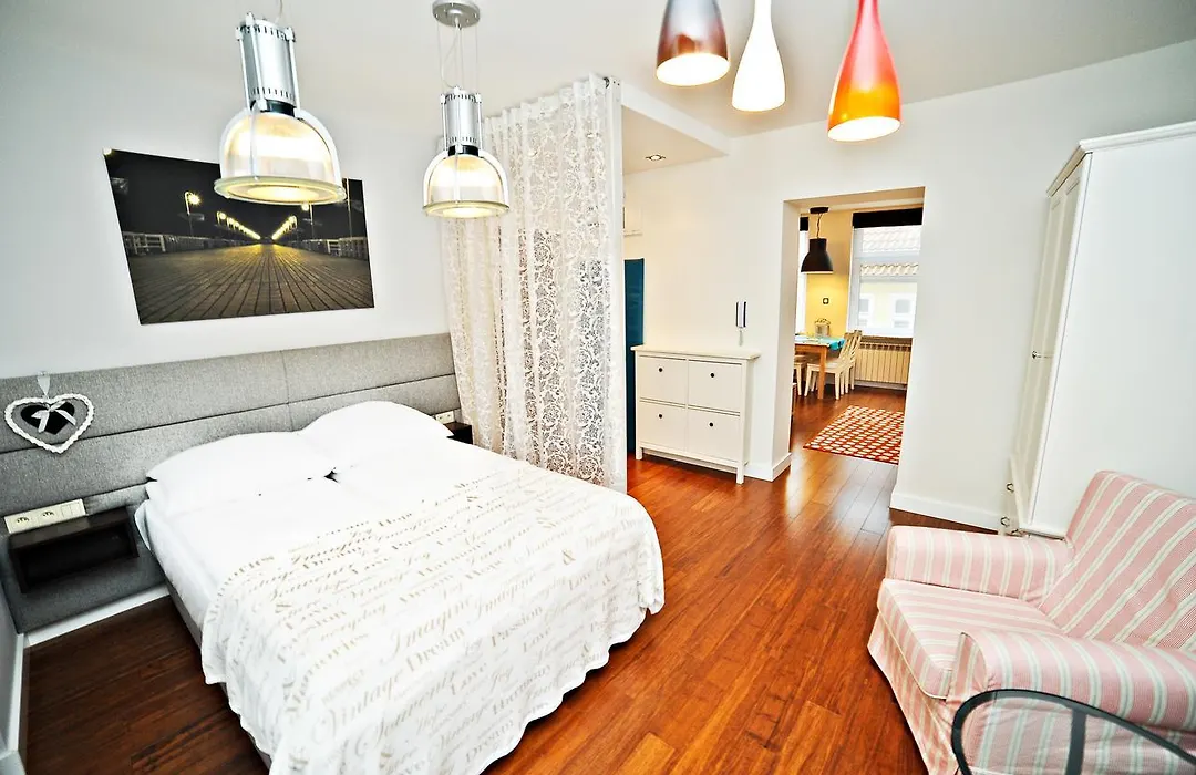 Amber Apartment By Grand Apartments-1